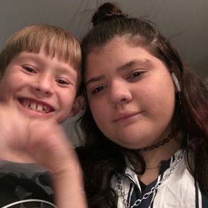 Meet your Posher, Danika